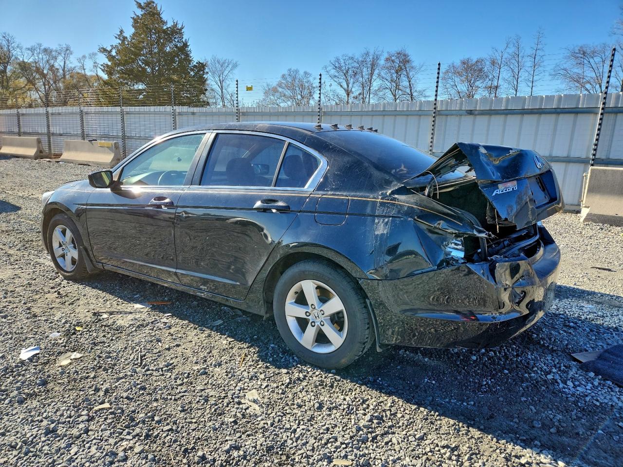 2009 HONDA ACCORD LX photo 2