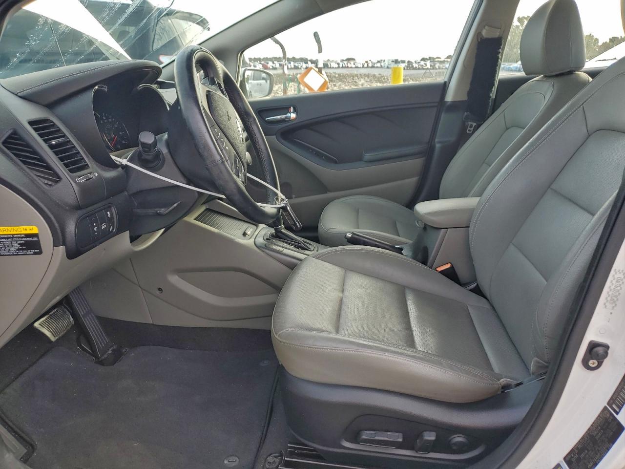 2015 KIA FORTE EX photo 7