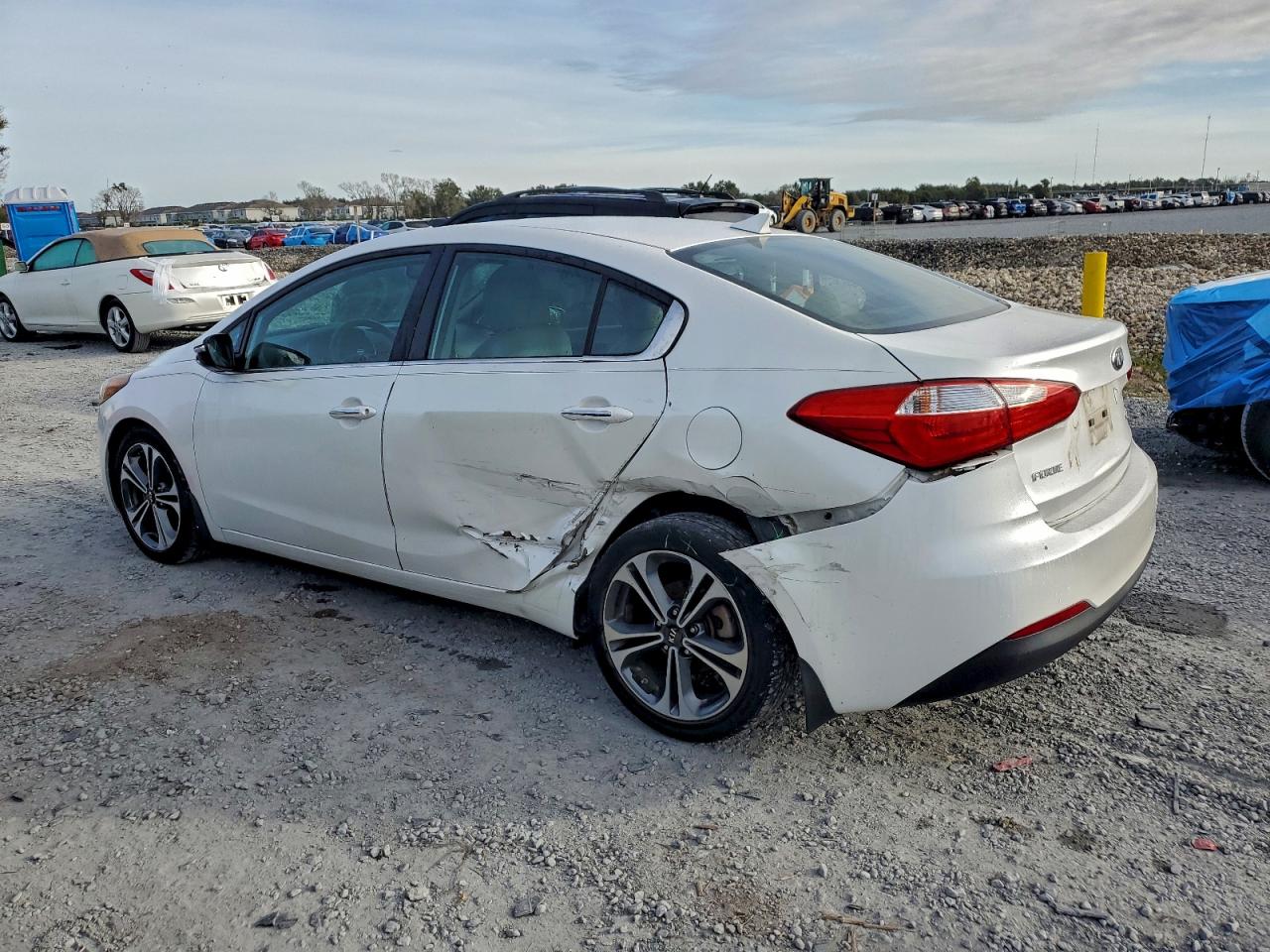 2015 KIA FORTE EX photo 2