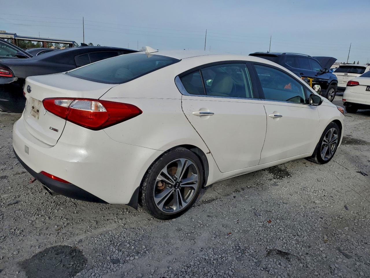 2015 KIA FORTE EX photo 3