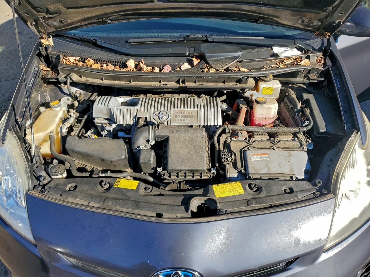 2012 TOYOTA PRIUS photo 11