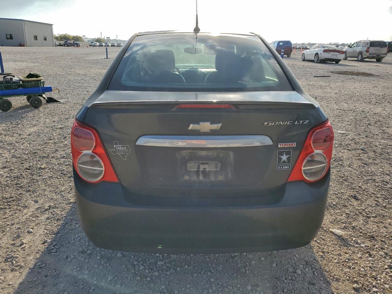 2014 CHEVROLET SONIC LTZ photo 11