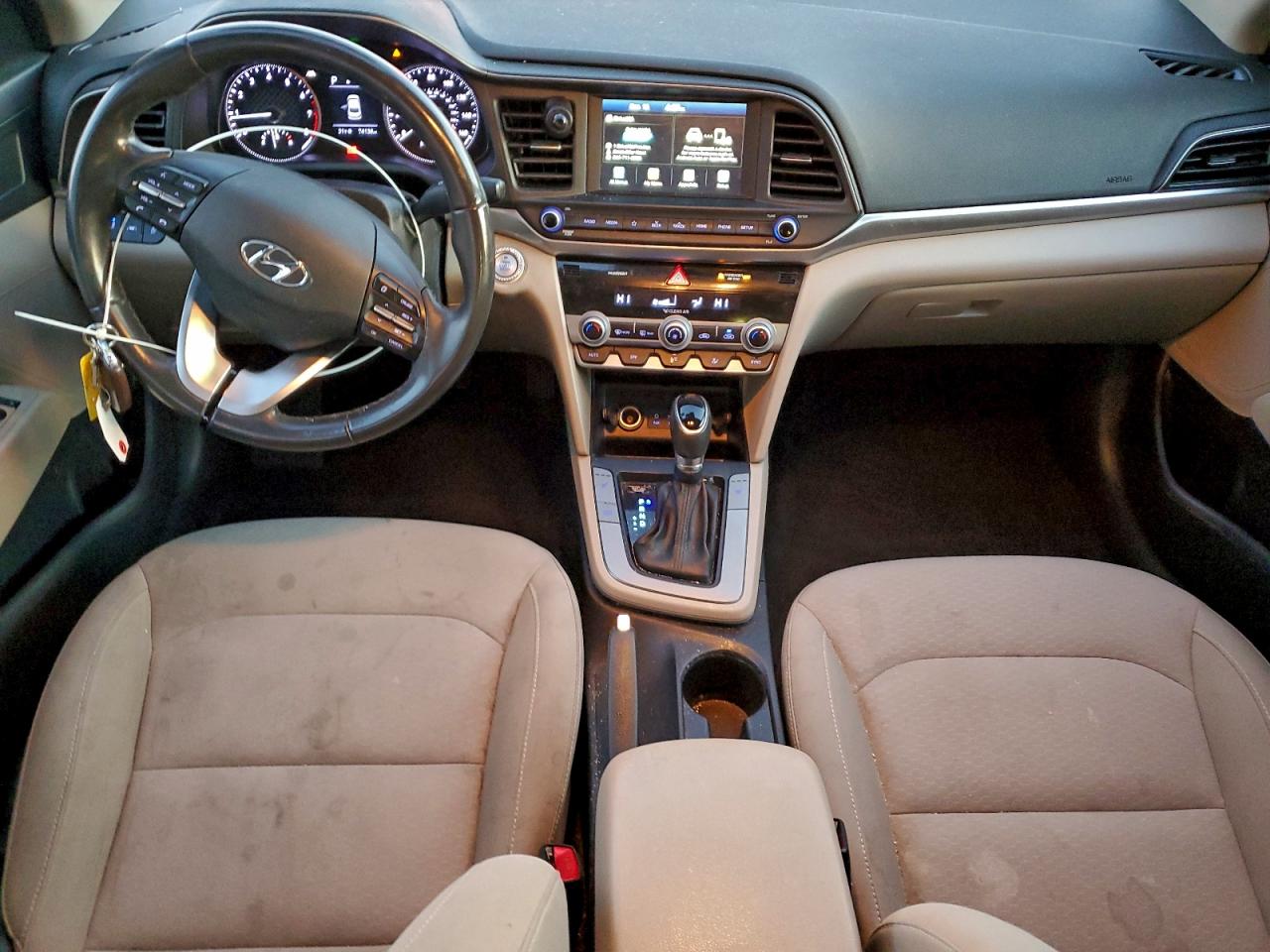 2020 HYUNDAI ELANTRA SEL photo 15