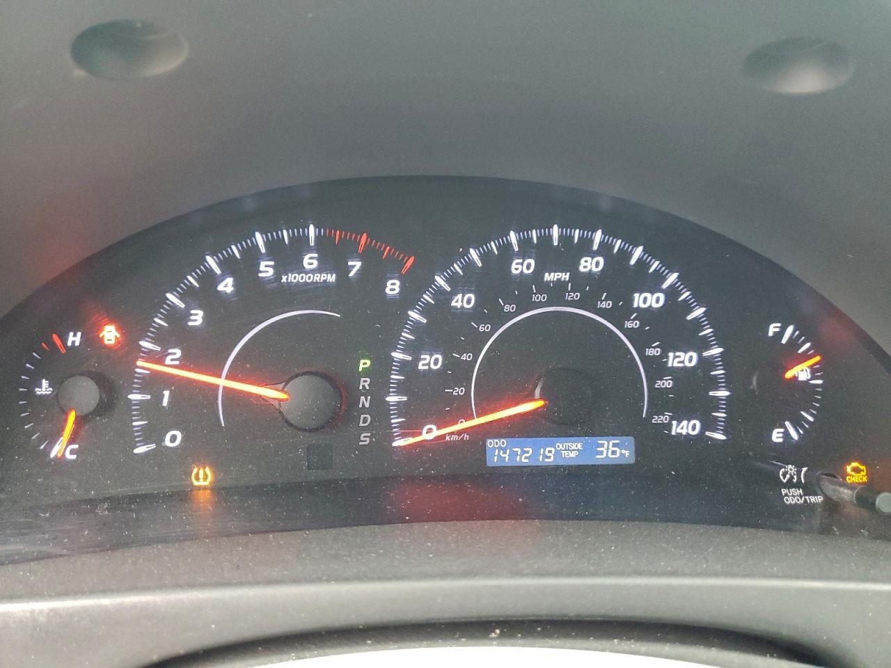 2011 TOYOTA CAMRY BASE photo 17