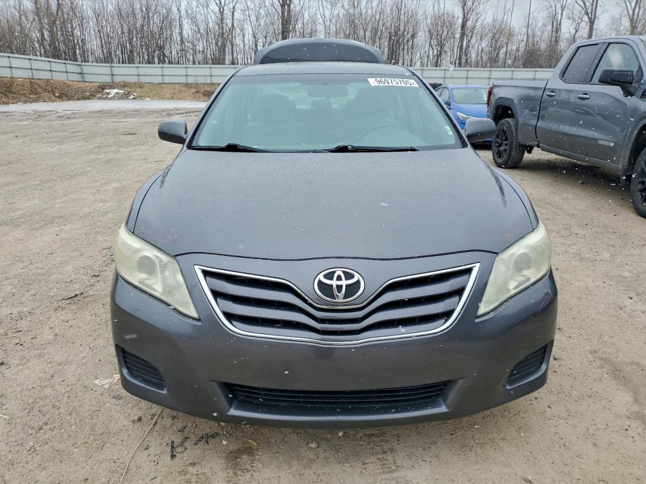 2011 TOYOTA CAMRY BASE photo 9