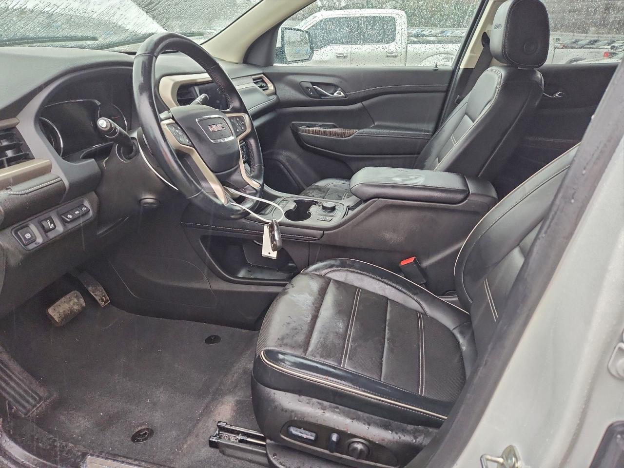 2023 GMC ACADIA DENALI photo 13