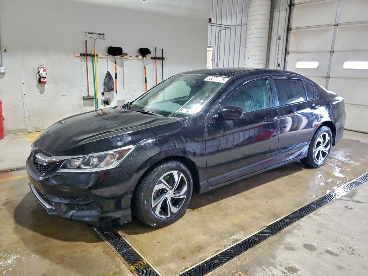 2017 HONDA ACCORD