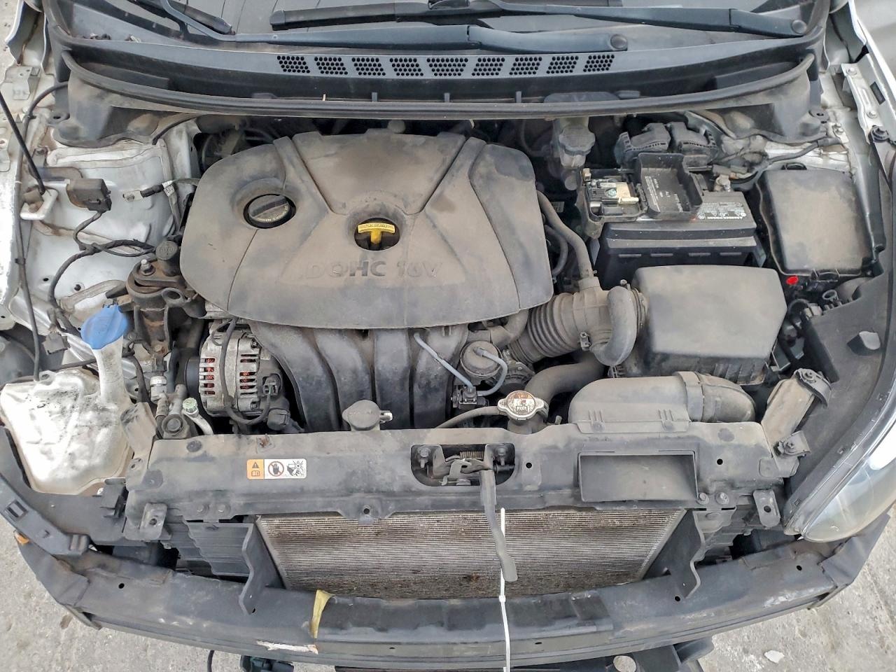 2016 HYUNDAI ELANTRA SE photo 11