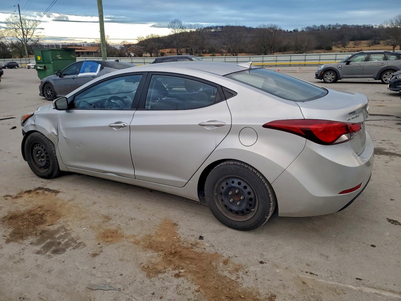 2016 HYUNDAI ELANTRA SE photo 2