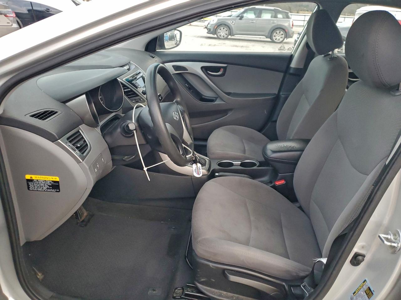 2016 HYUNDAI ELANTRA SE photo 7
