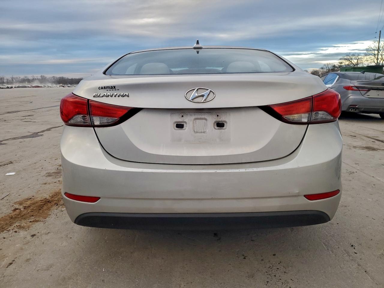 2016 HYUNDAI ELANTRA SE photo 6