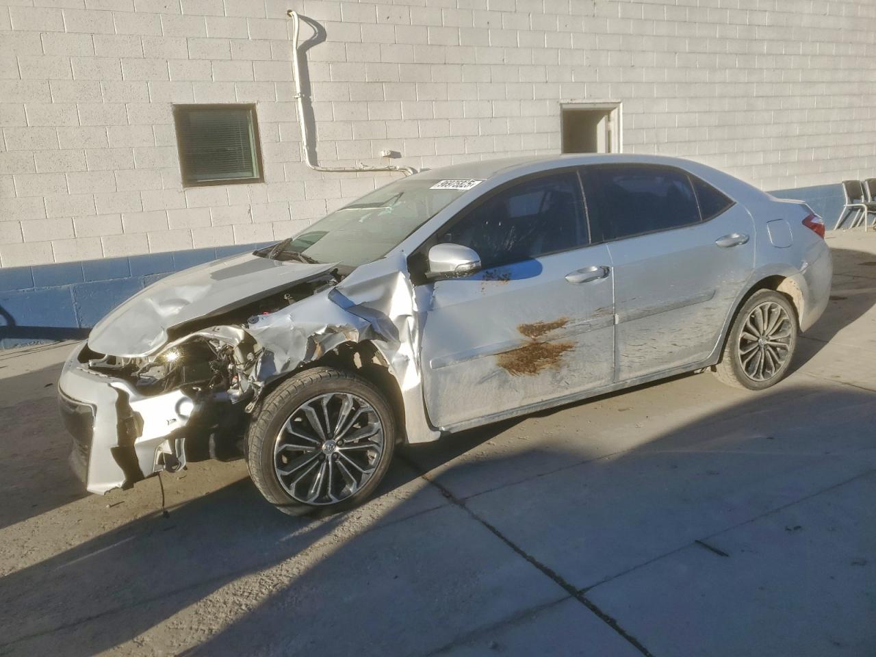 2016 TOYOTA COROLLA