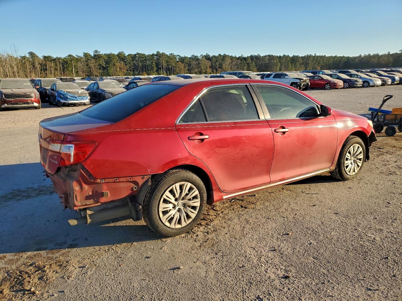 2013 TOYOTA CAMRY L photo 5
