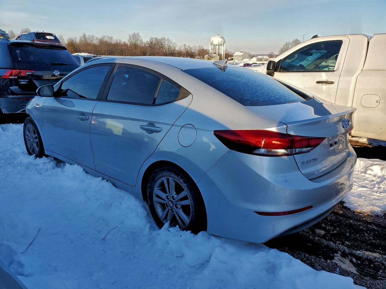 2017 HYUNDAI ELANTRA SE photo 3