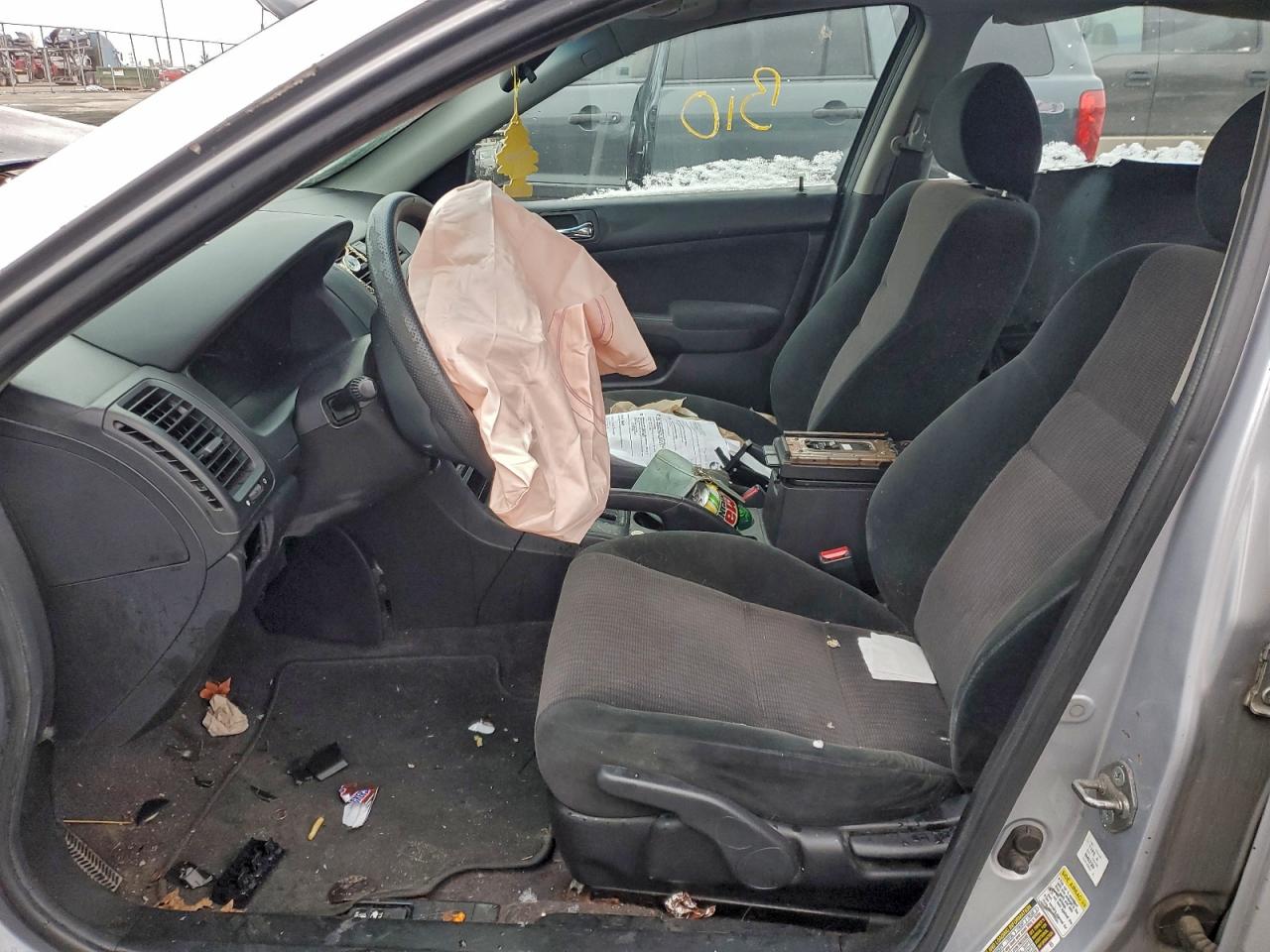 2005 HONDA ACCORD LX photo 7