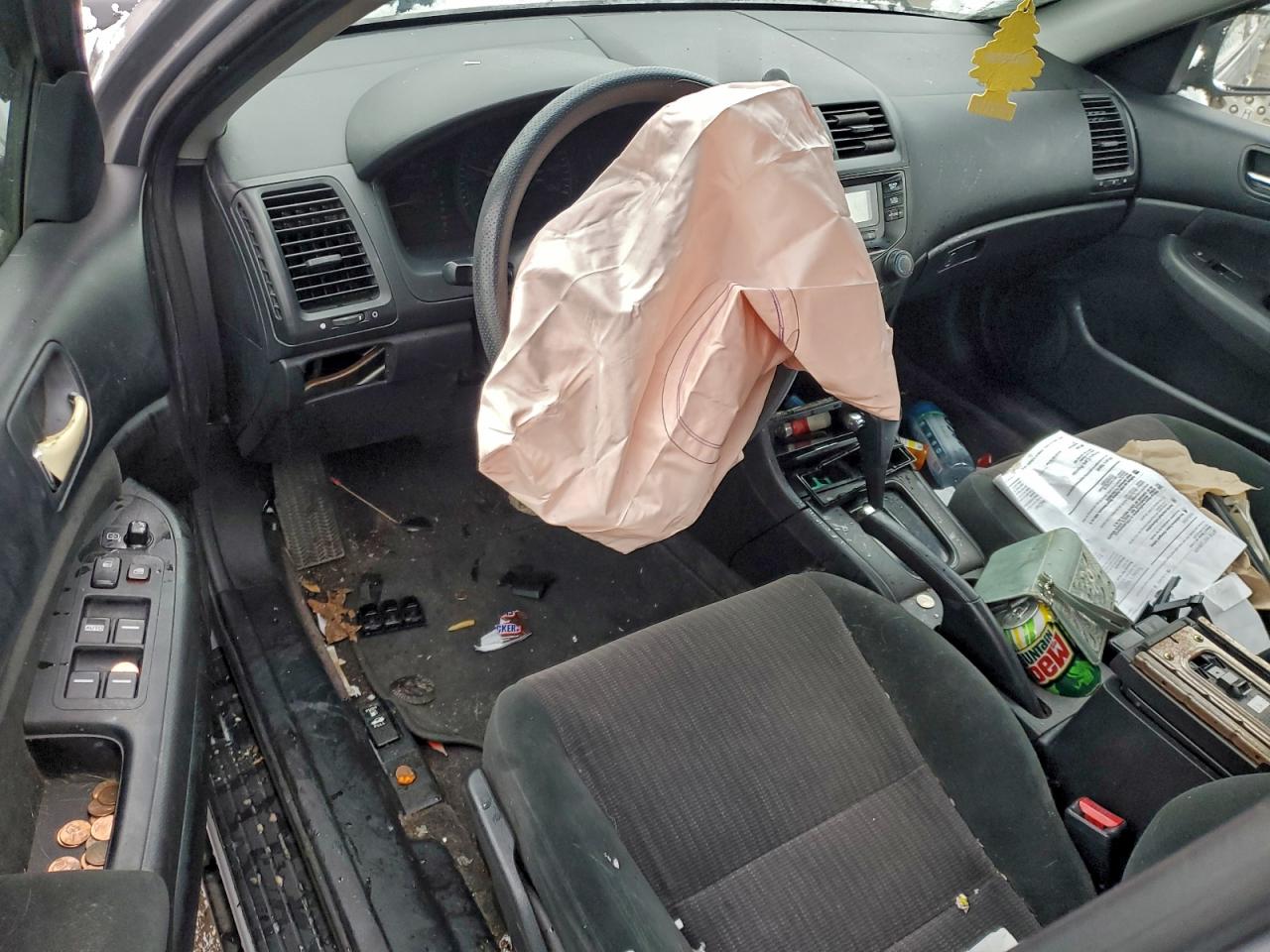 2005 HONDA ACCORD LX photo 8