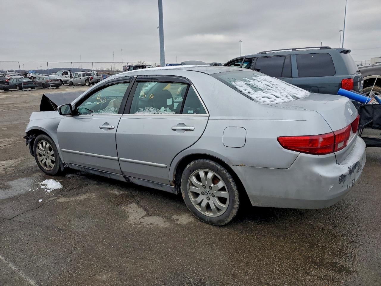 2005 HONDA ACCORD LX photo 2