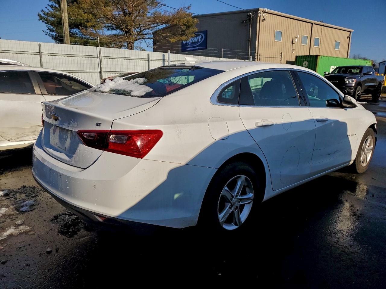 2024 CHEVROLET MALIBU LT photo 3