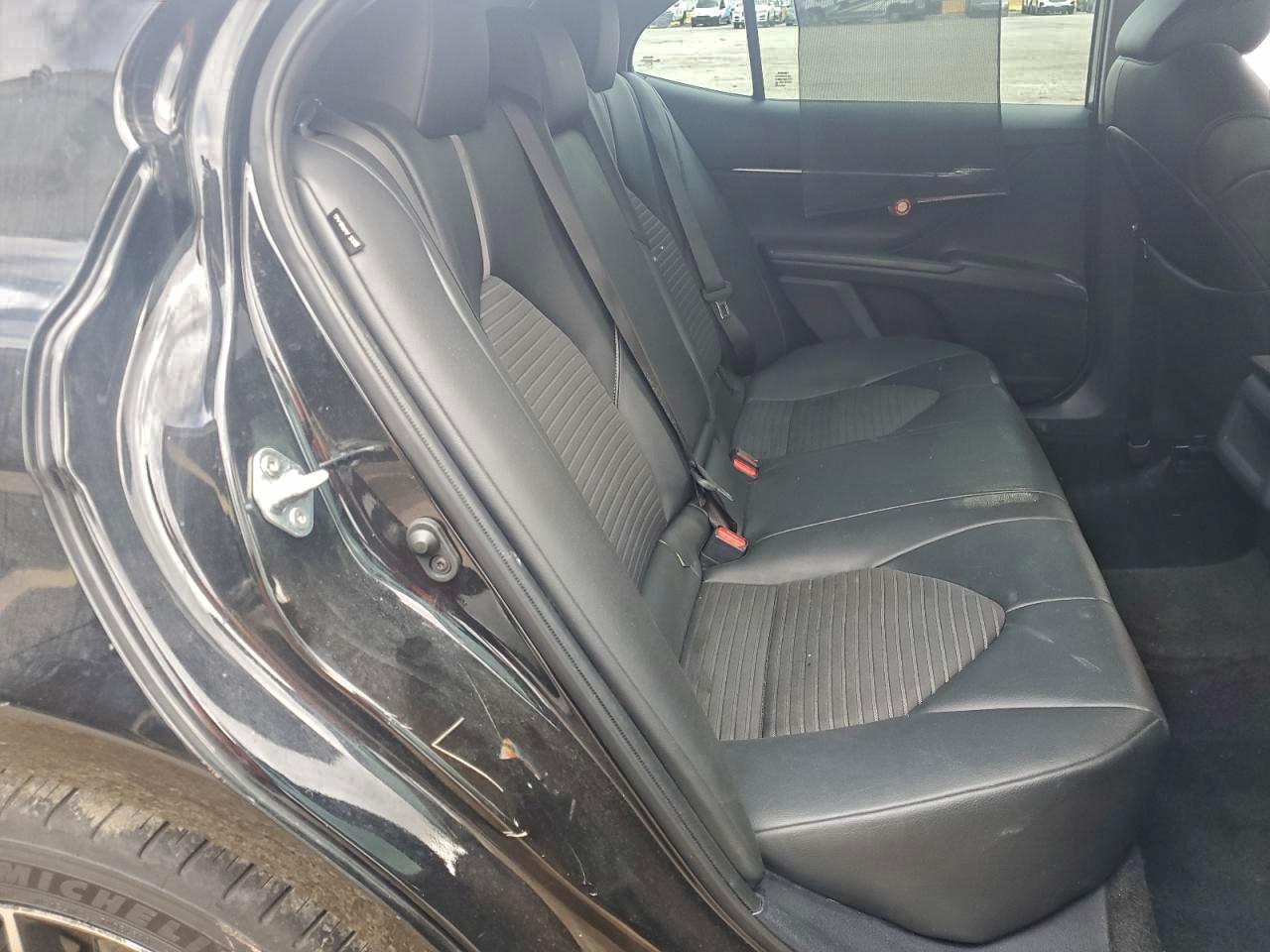 2022 TOYOTA CAMRY SE photo 10