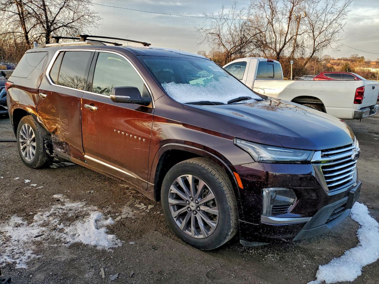 2023 CHEVROLET TRAVERSE PREMIER photo 4