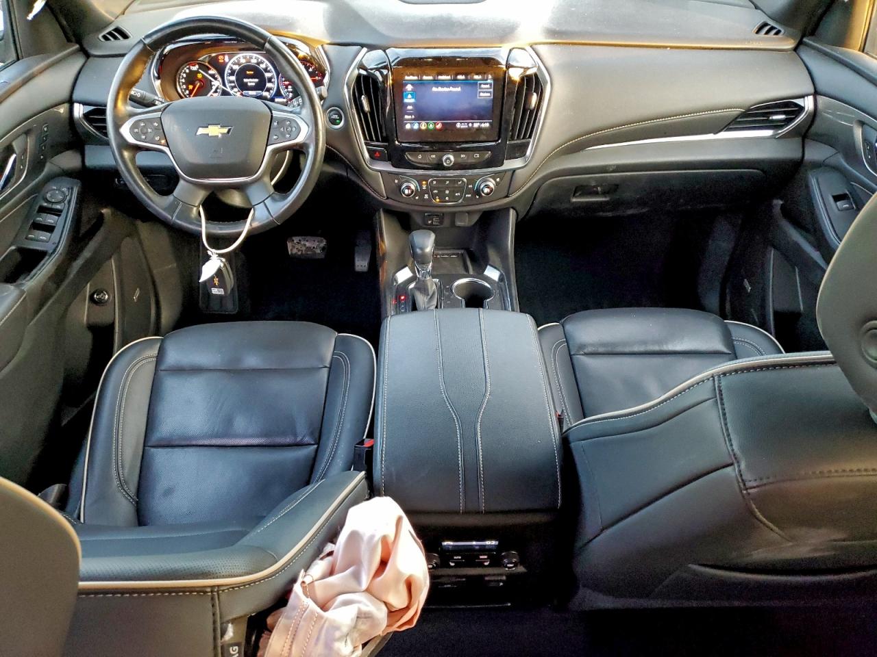 2023 CHEVROLET TRAVERSE PREMIER photo 8