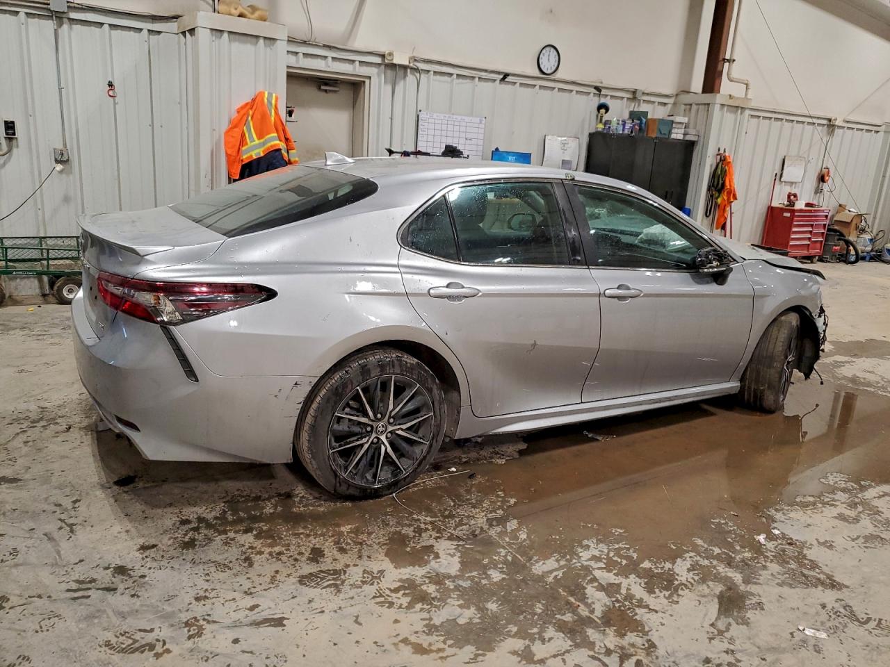 2022 TOYOTA CAMRY SE photo 5