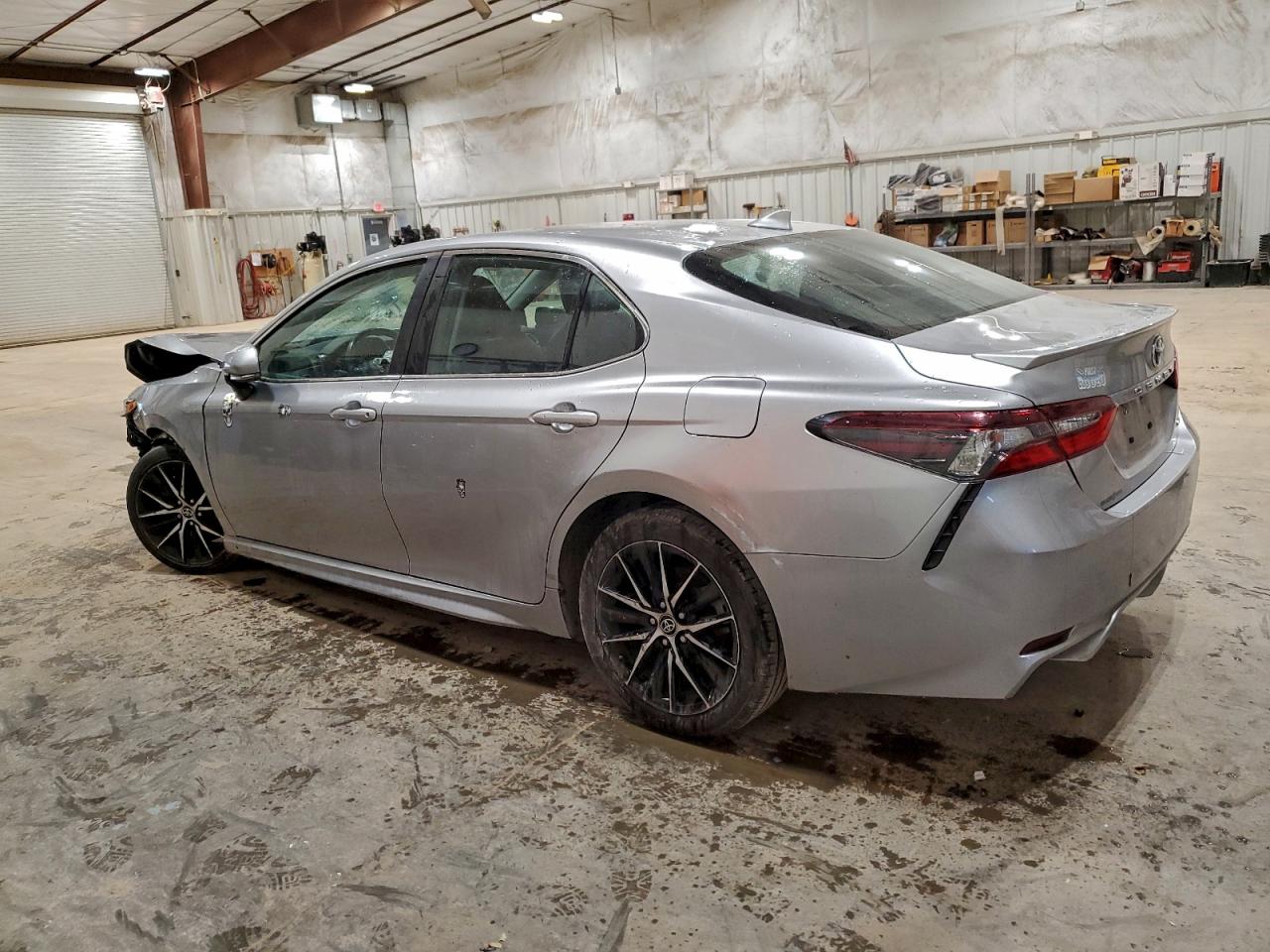 2022 TOYOTA CAMRY SE photo 3