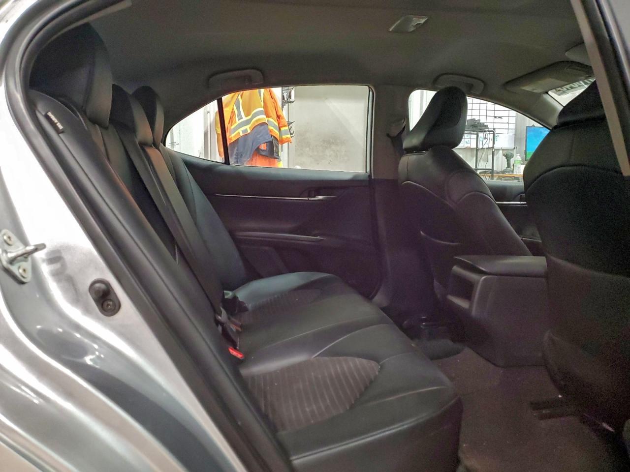 2022 TOYOTA CAMRY SE photo 19