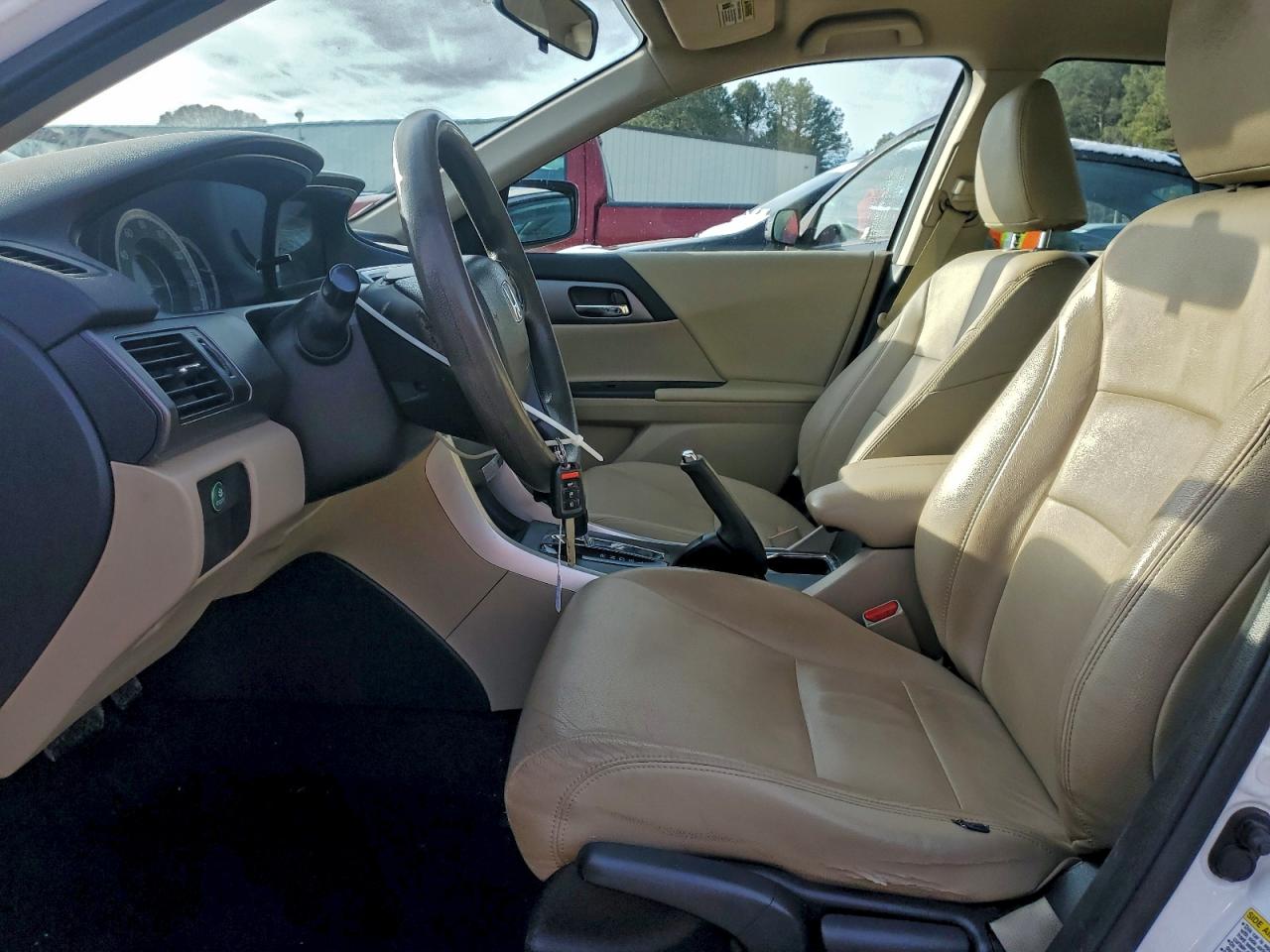 2013 HONDA ACCORD LX photo 7