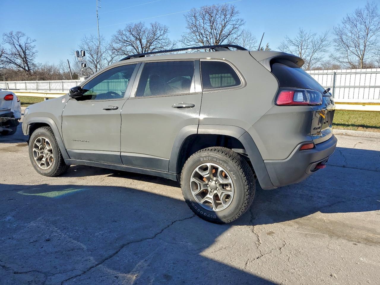 2022 JEEP CHEROKEE TRAILHAWK photo 2