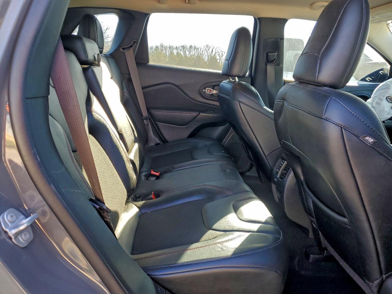2022 JEEP CHEROKEE TRAILHAWK photo 11