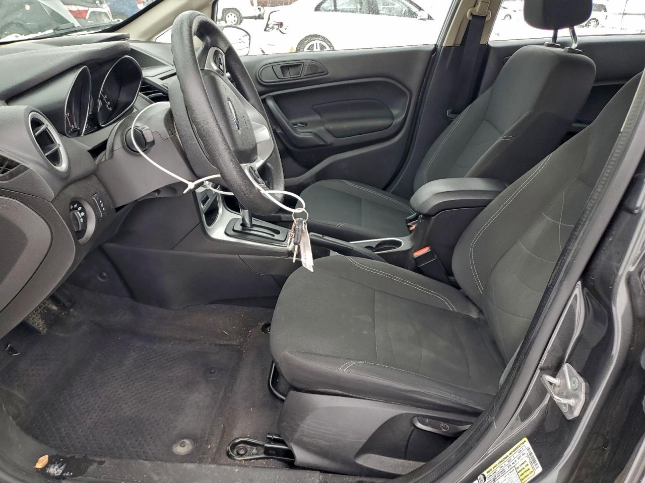 2019 FORD FIESTA SE photo 7