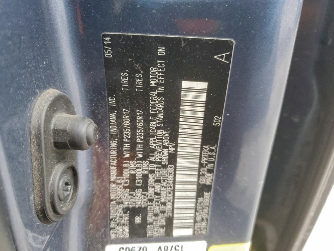 2014 TOYOTA SIENNA LE photo 13
