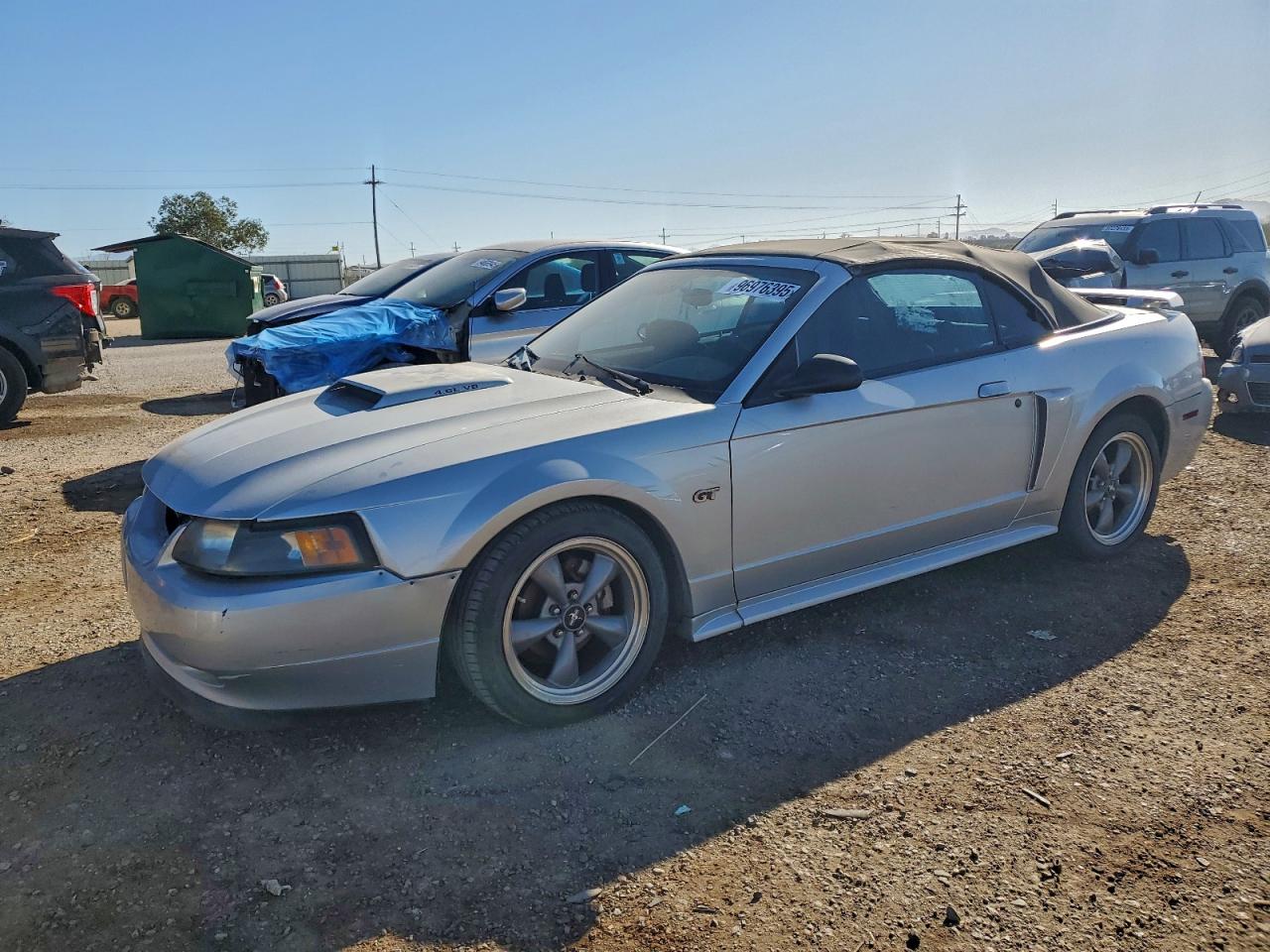 2001 FORD MUSTANG
