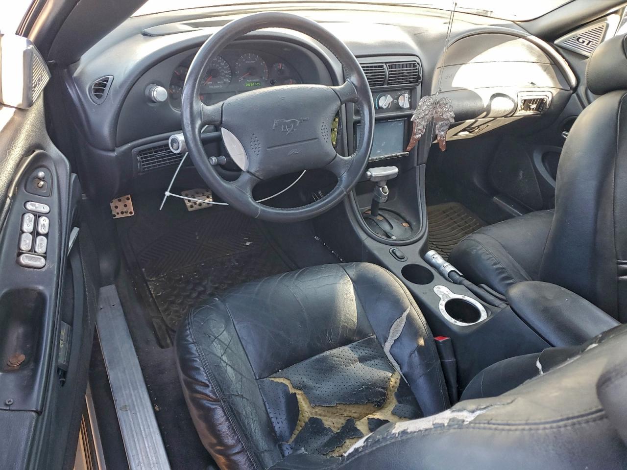 2001 FORD MUSTANG GT photo 8