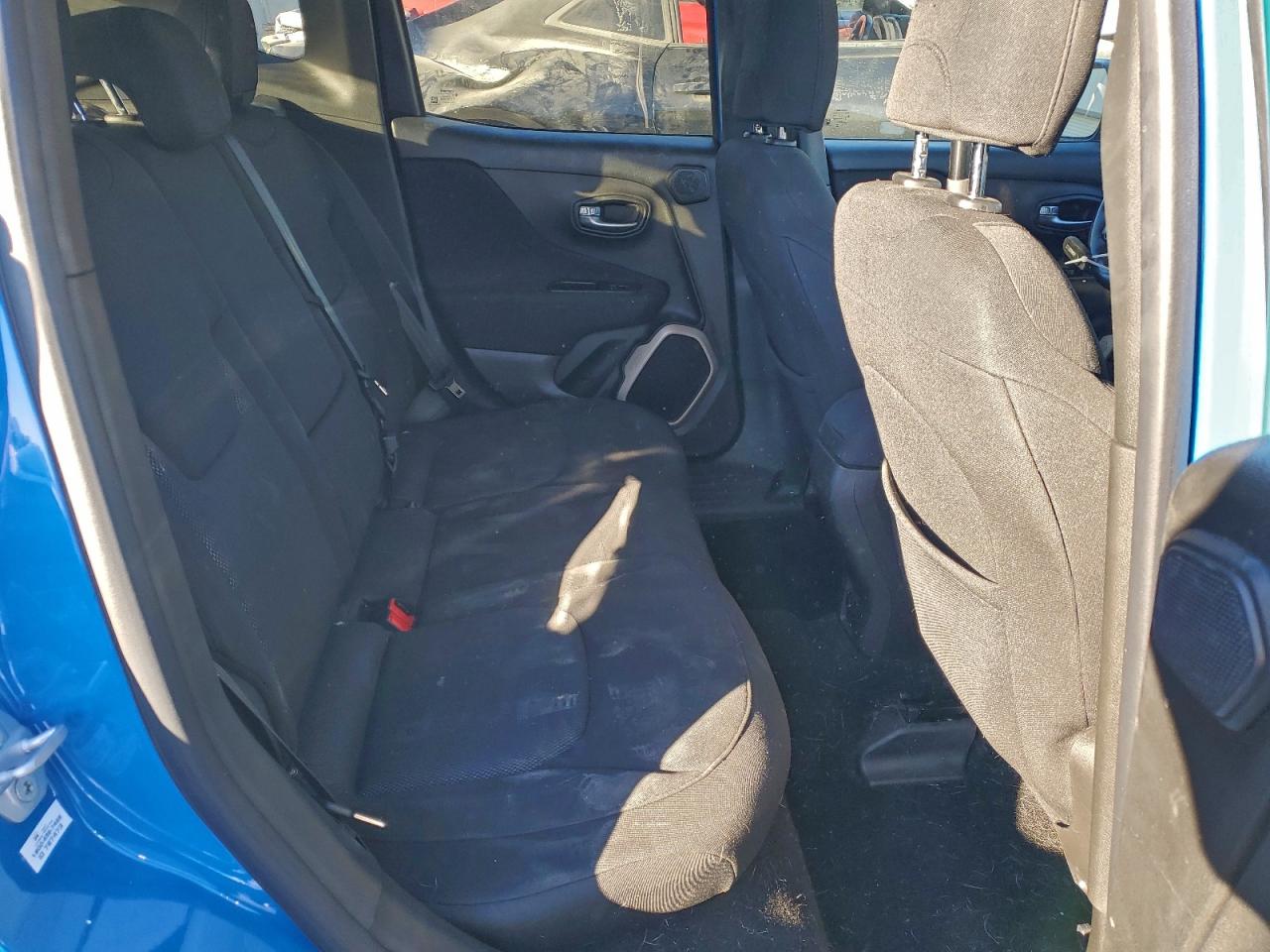 2015 JEEP RENEGADE LATITUDE photo 28