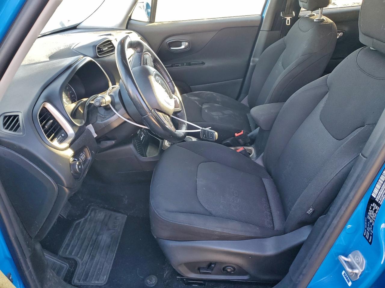 2015 JEEP RENEGADE LATITUDE photo 19