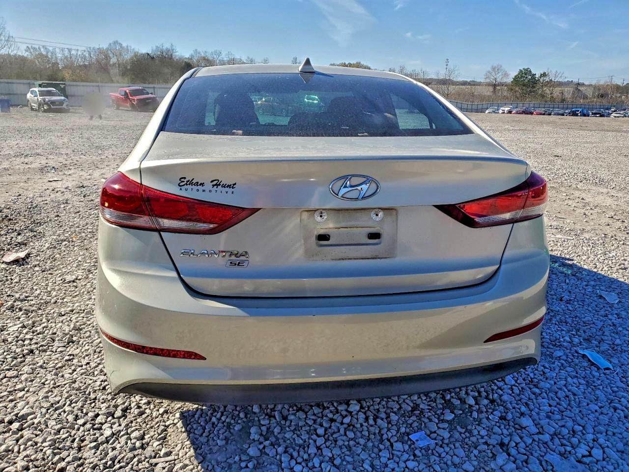 2017 HYUNDAI ELANTRA SE photo 11