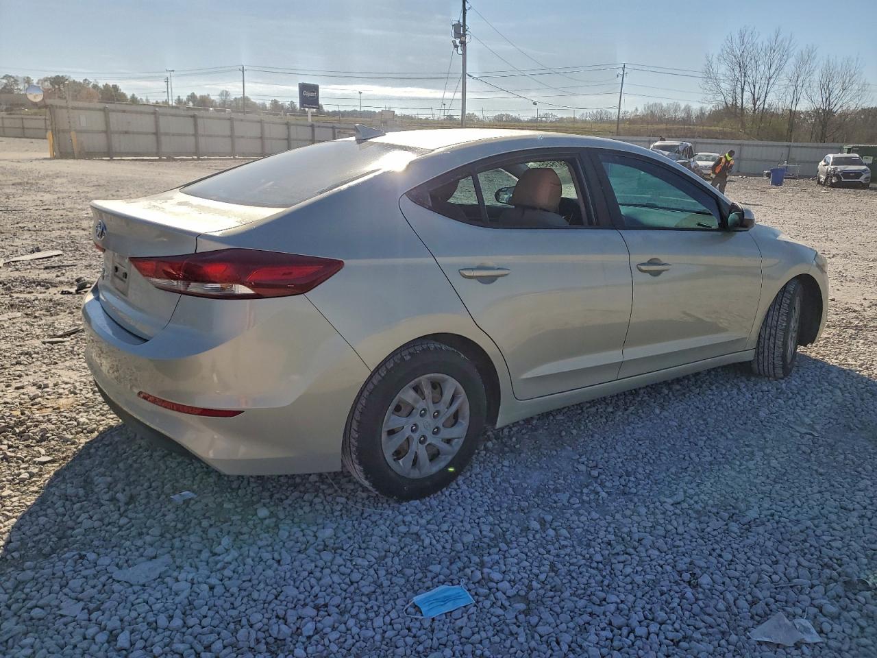 2017 HYUNDAI ELANTRA SE photo 5