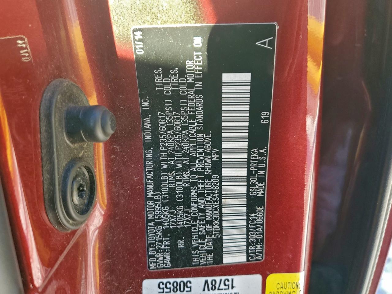 2014 TOYOTA SIENNA LE photo 27