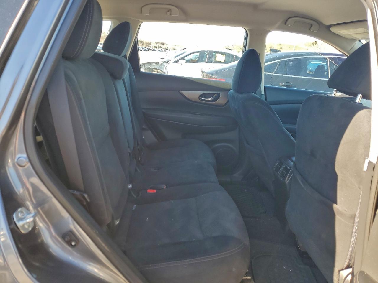 2016 NISSAN ROGUE S photo 19