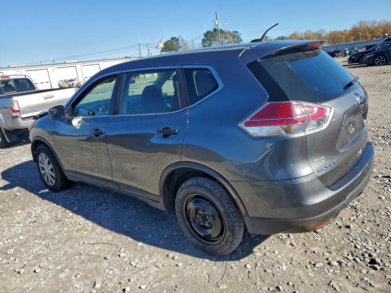 2016 NISSAN ROGUE S photo 3