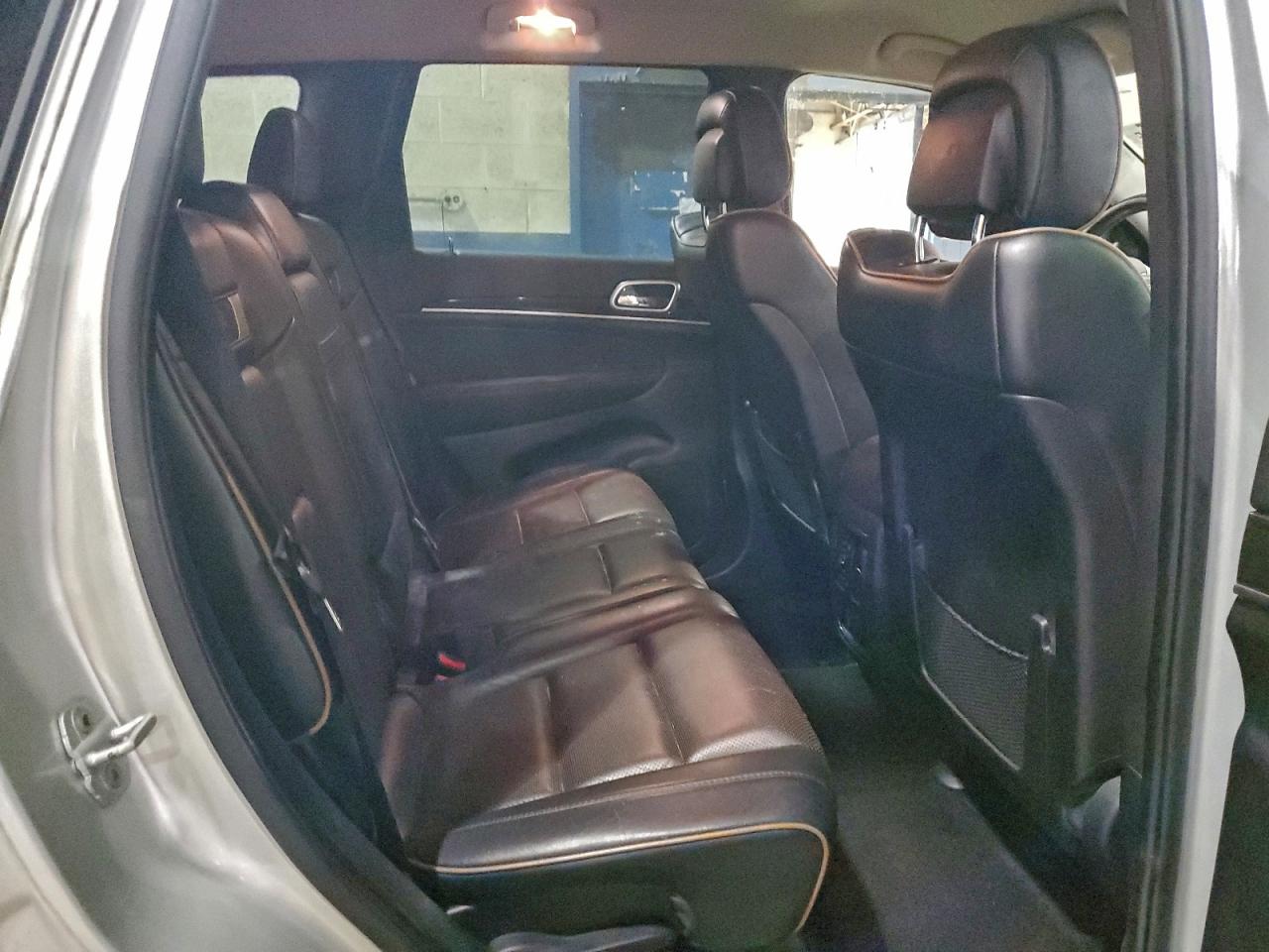 2011 JEEP GRAND CHEROKEE LAREDO photo 21