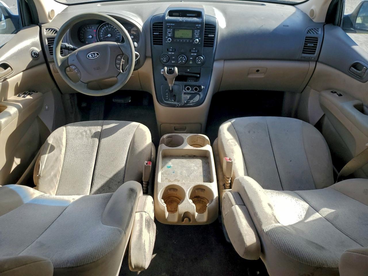 2011 KIA SEDONA LX photo 8