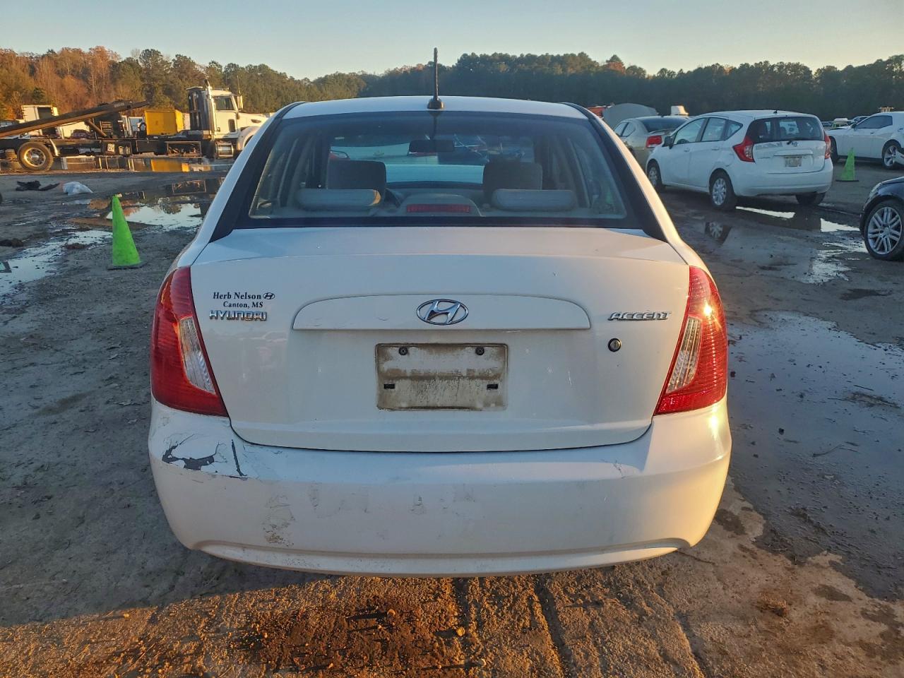 2011 HYUNDAI ACCENT GLS photo 11