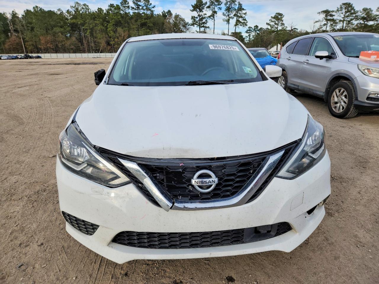 2019 NISSAN SENTRA S photo 9