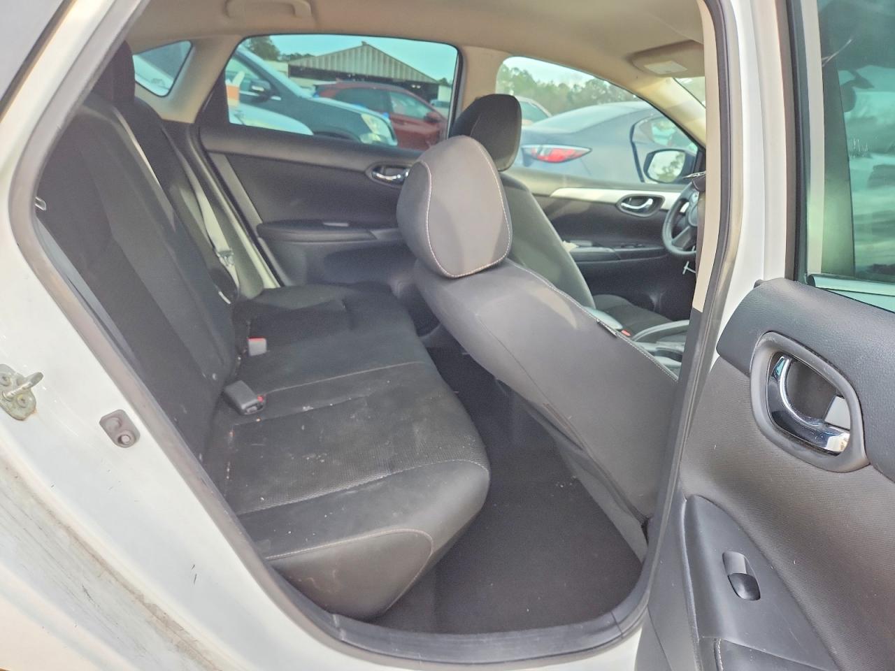 2019 NISSAN SENTRA S photo 19