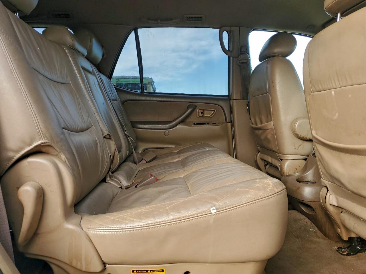 2002 TOYOTA SEQUOIA SR5 photo 21