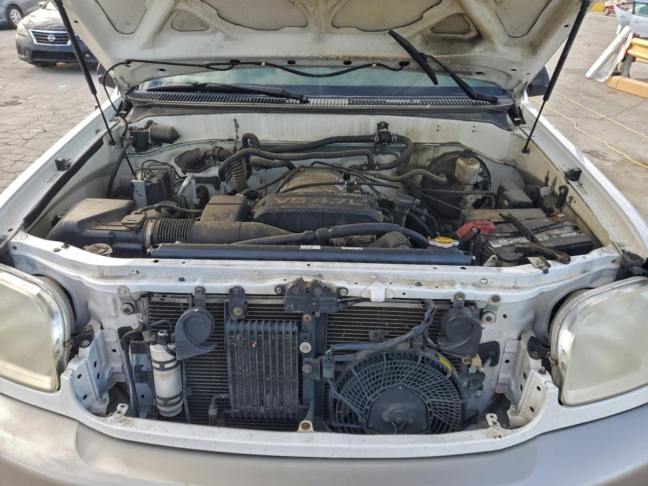 2002 TOYOTA SEQUOIA SR5 photo 23