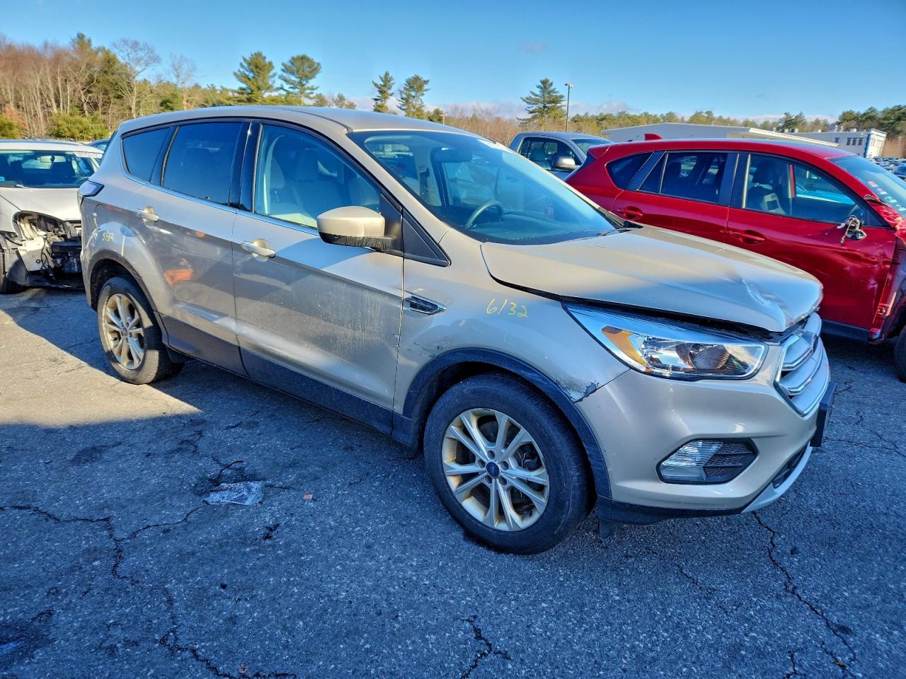 2017 FORD ESCAPE SE photo 4